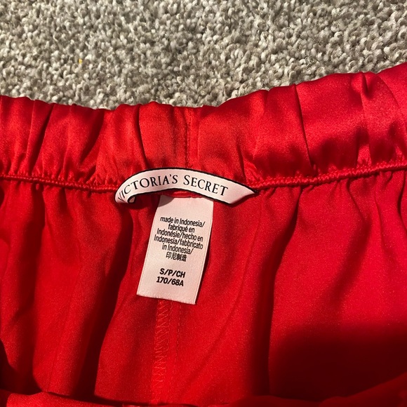 Victoria Secret Silky Sexy Set - Picture 4 of 7